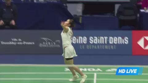 Poster siaran Y.Sim VS Intanon, Ratchanok